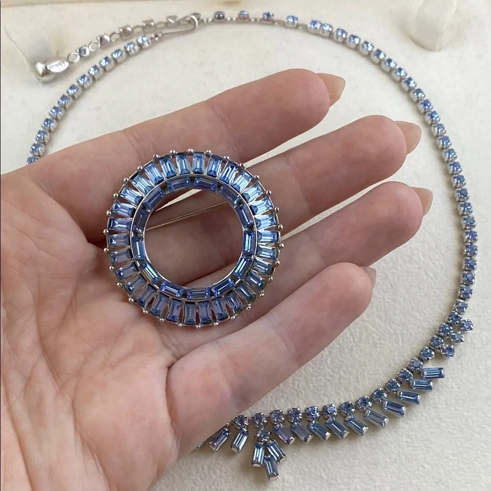 💛 Elegant Vintage Sherman Baby Blue Crystal Jewelry Set - Picture 8 of 10